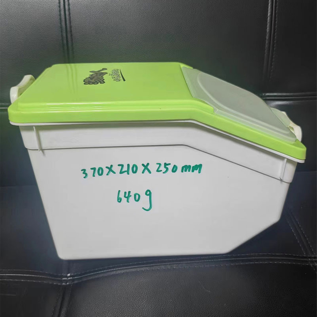 Green Push Lid Rice Bucket Mould